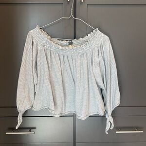 Black and White Striped ‘We The Free’ crop top with tie sleeves